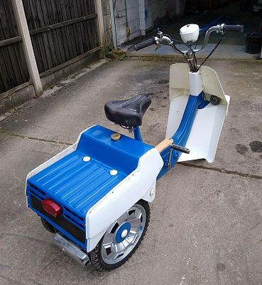 Ariel Three VOD 569J