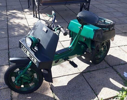 Ariel Three XOX 913J