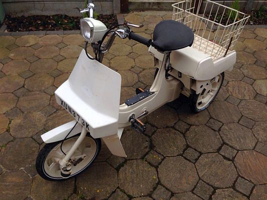 Ariel Three XUN 373K