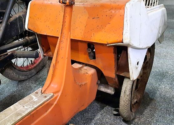 Ariel Three YSM 735K